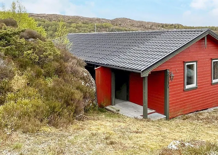 6 Person In Anneland-by Traum